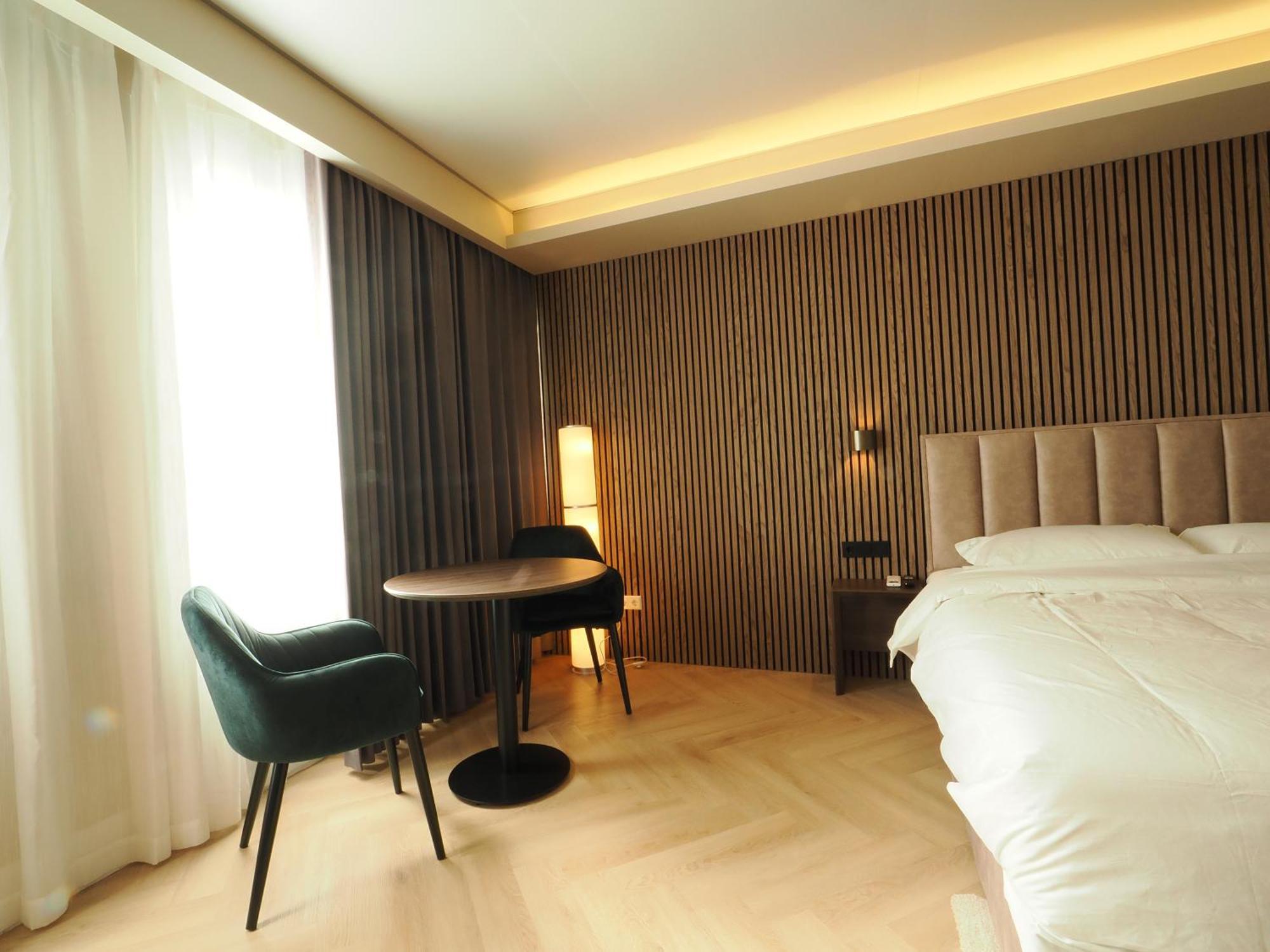 Tung Hotel Zeewolde Esterno foto